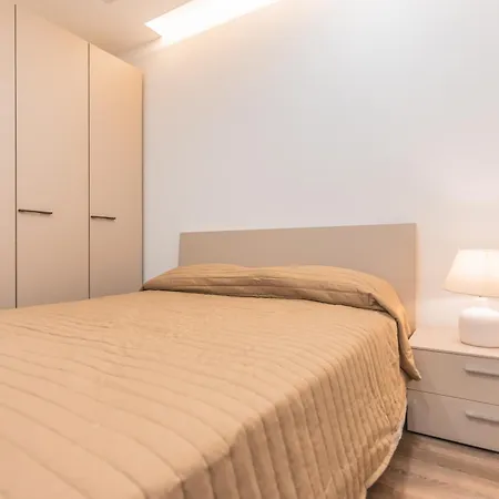아파트 Chic Retreat In The Heart Of Tigne 슬리에마